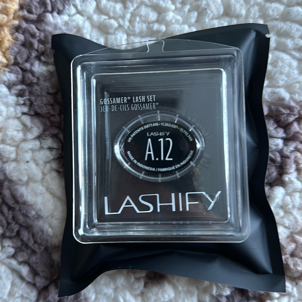 Brand New Unopened Lashify A10 Gossamer Lash Set